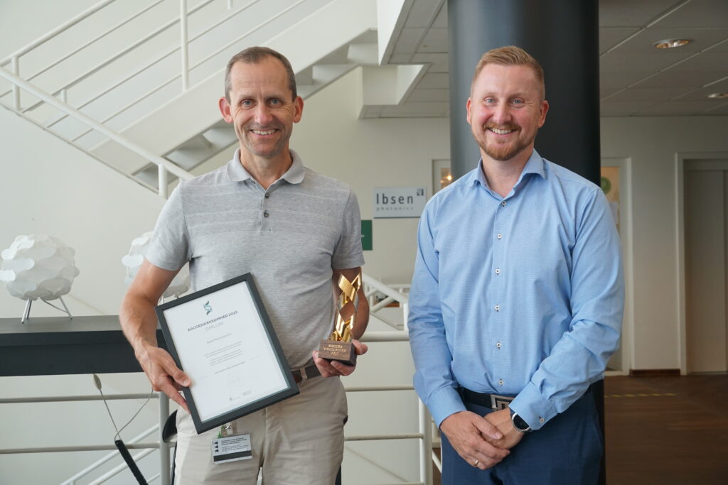 CEO, Henrik Skov Andersen, receiving the award