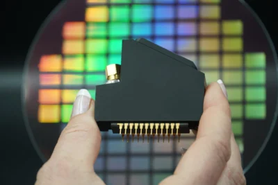 FREEDOM broadband spectrometer