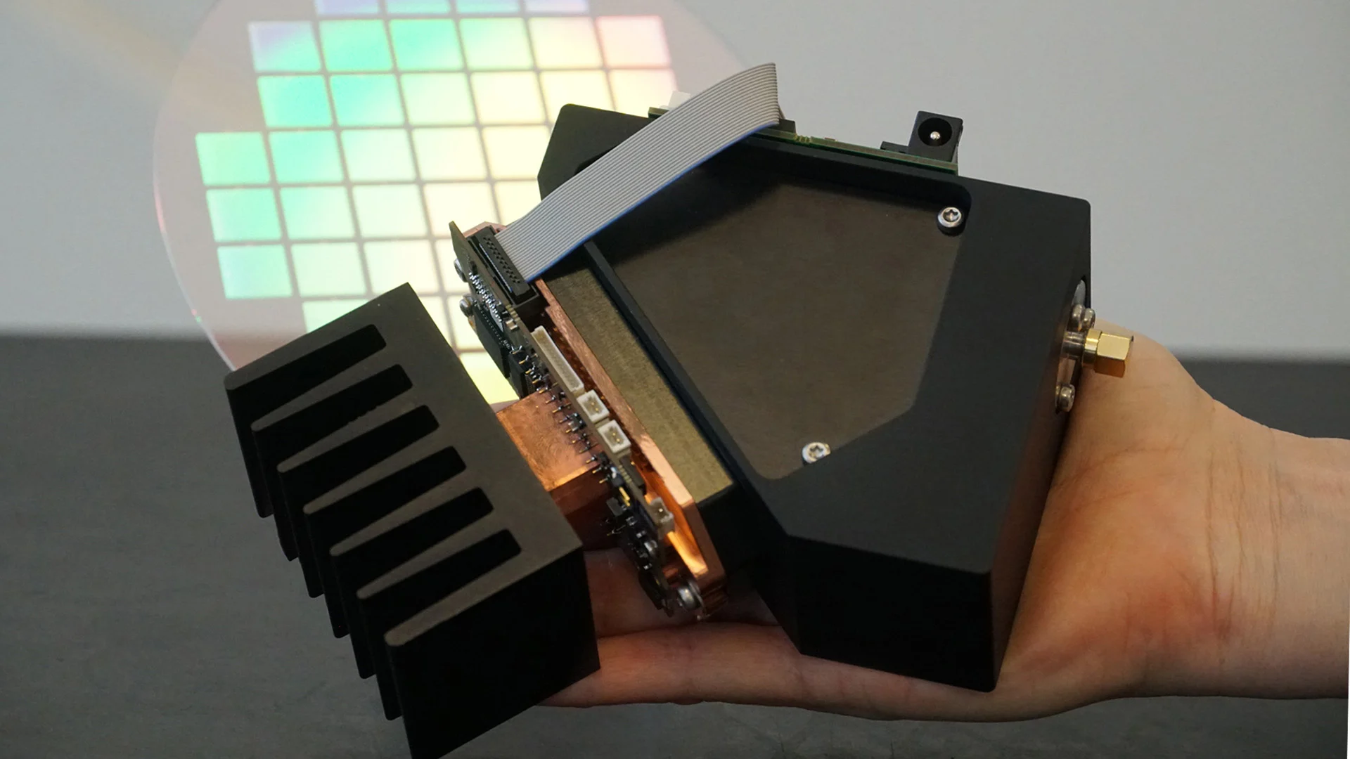 ROCK NIR spectrometer for semi conductor